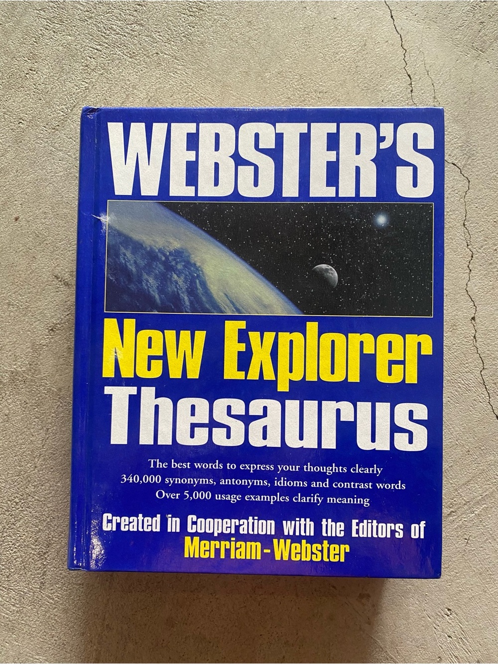 Webster’s New Explorer Thesaurus 1999 Edition big hardcover book